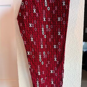 LuLaRoe Valentines leggings One Size 0-12 LuLaRoe leggings